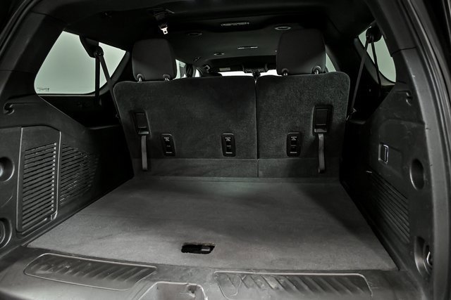 2021 Chevrolet Suburban LS photo 9