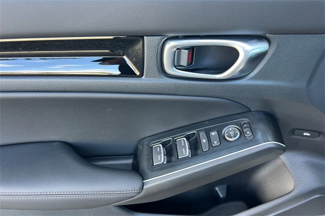 2026 Honda Civic Sport Touring Hybrid photo 2