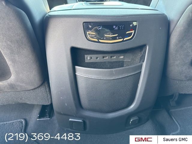 2019 Cadillac Escalade ESV Platinum photo 24