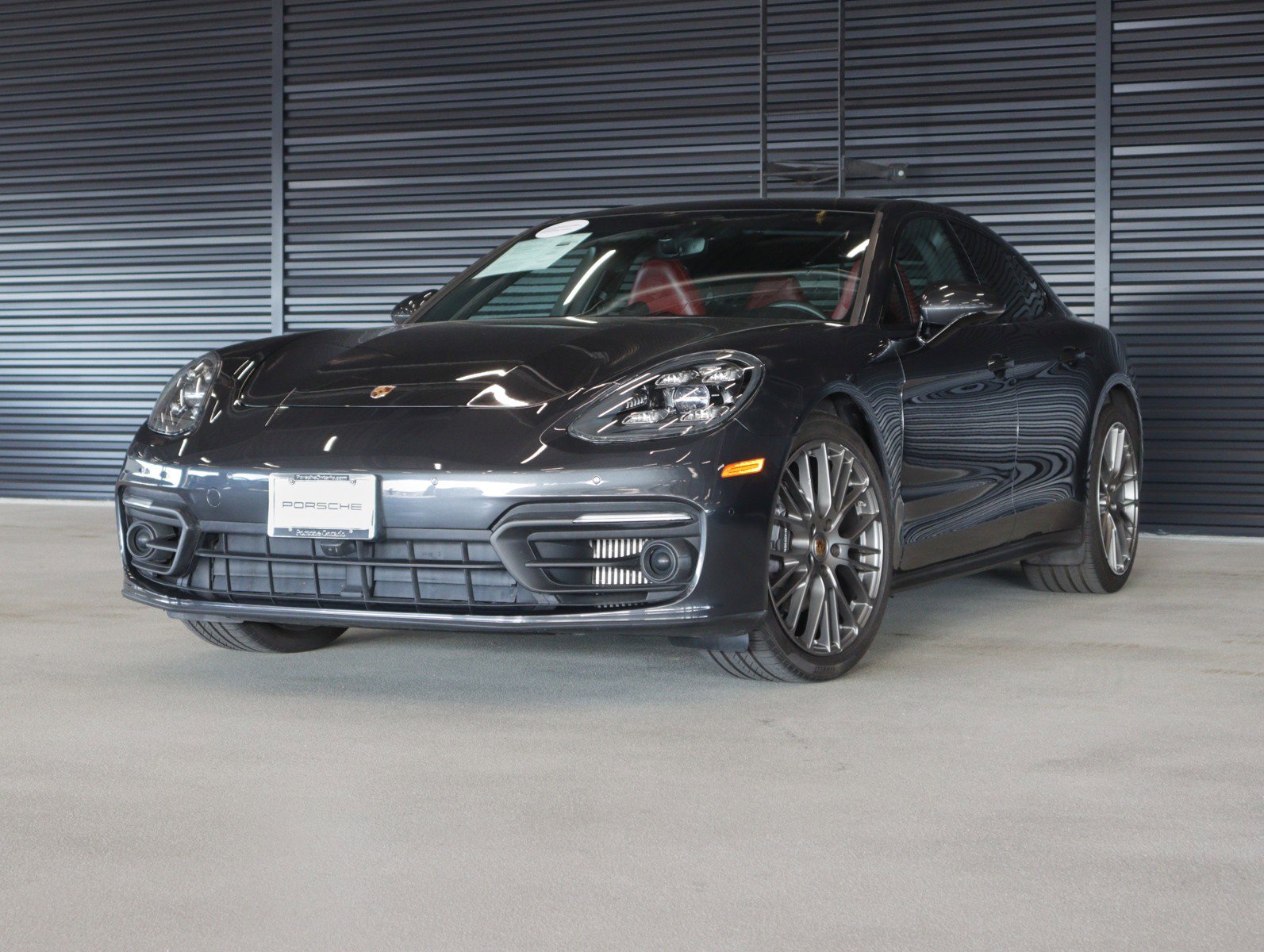 2022 Porsche Panamera Platinum Edition's photo