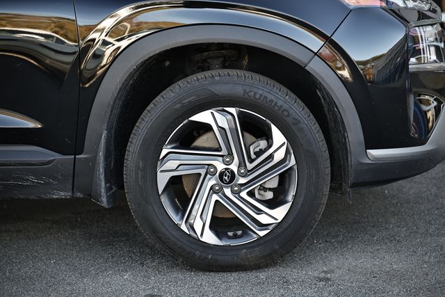 2023 Hyundai Santa Fe SE photo 2