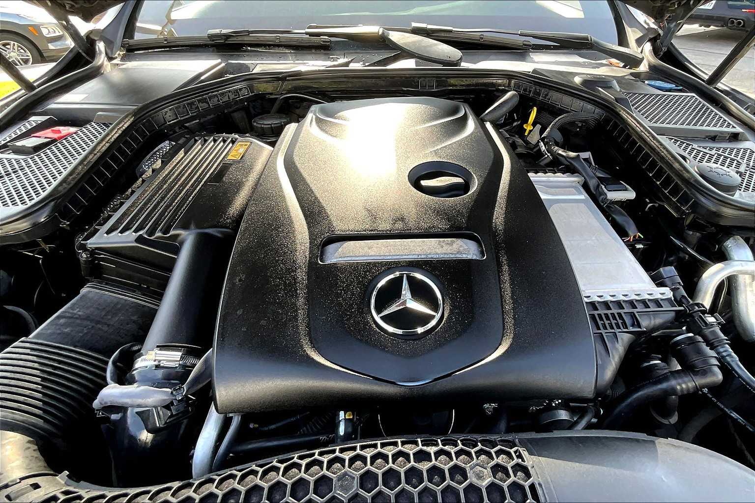 2015 Mercedes Benz C 300 photo 30