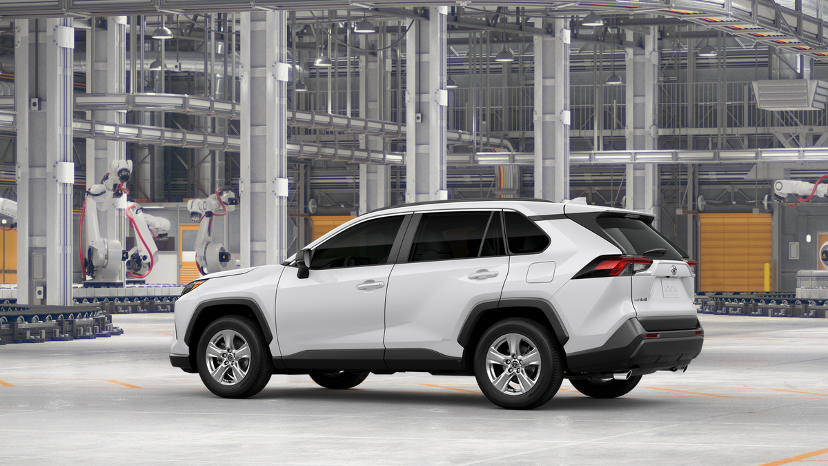 2025 Toyota RAV4 Hybrid LE photo 3