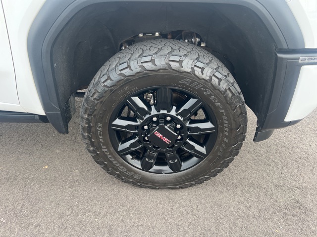 2024 Gmc Sierra HD AT4 photo 4