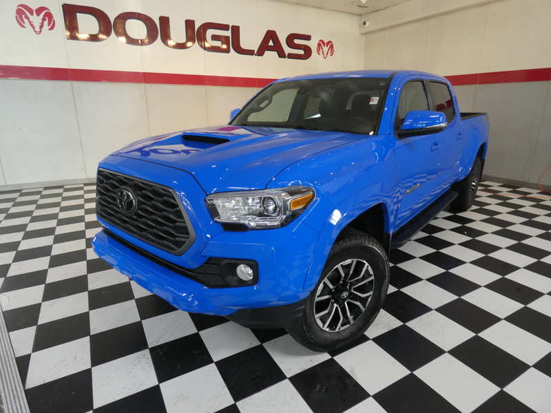 2020 Toyota Tacoma SR's photo