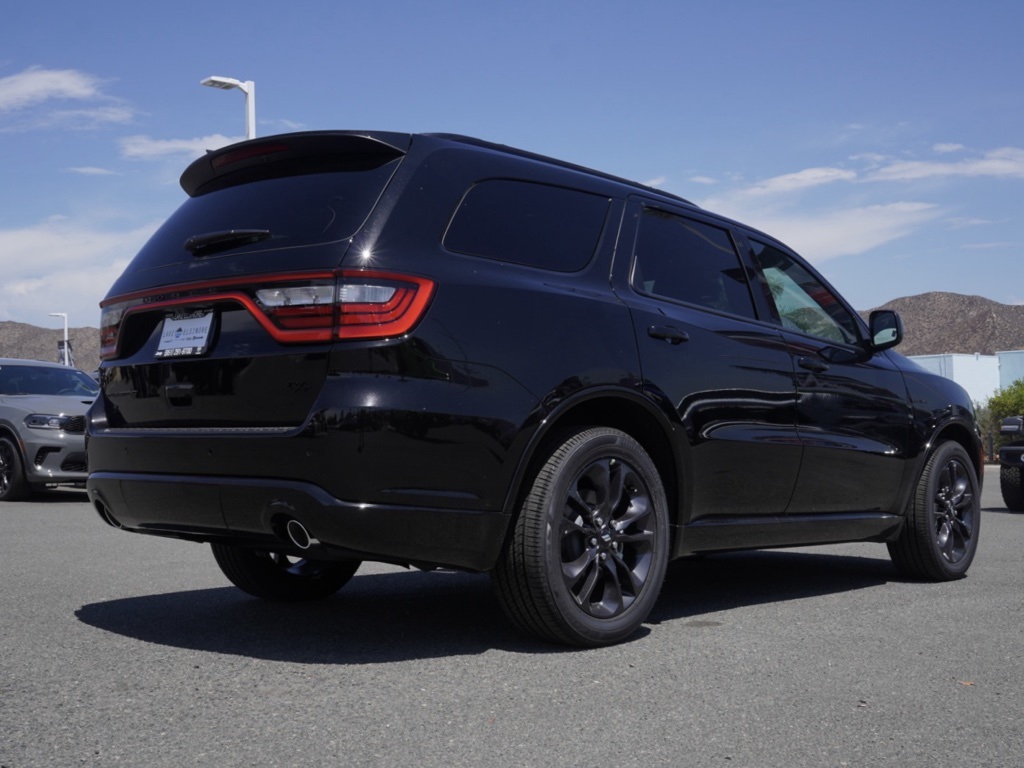 2025 Dodge Durango R/T Blacktop photo 4