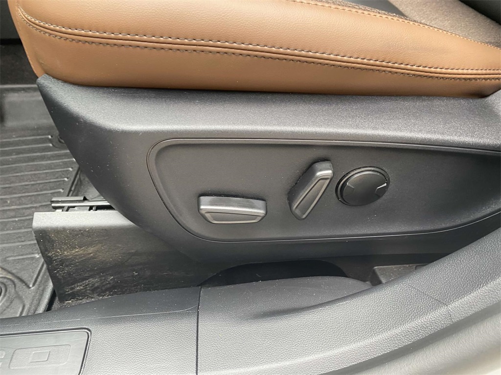 2025 Ford Bronco Sport Outer Banks photo 12