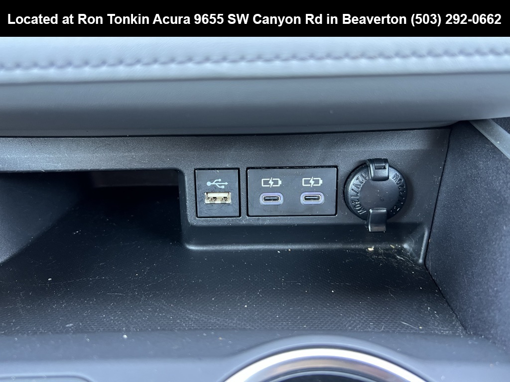 2023 Toyota Highlander L photo 20
