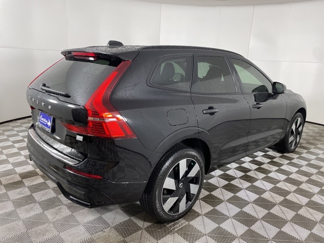 2024 Volvo XC60 photo 12