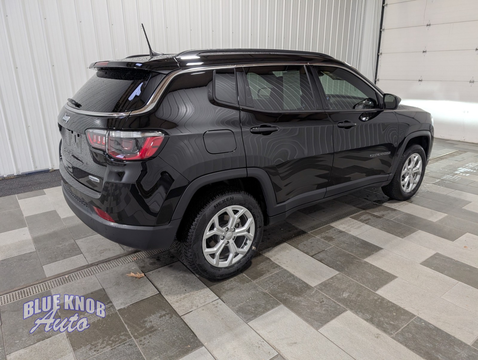 2024 Jeep Compass North Edition Latitude photo 2