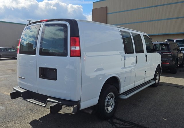 2024 Chevrolet Express 2500 Work Van photo 4