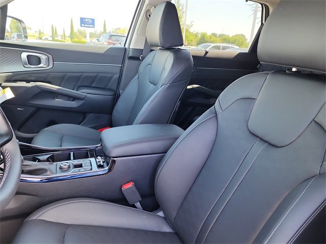 2026 Kia Sorento SX photo 9