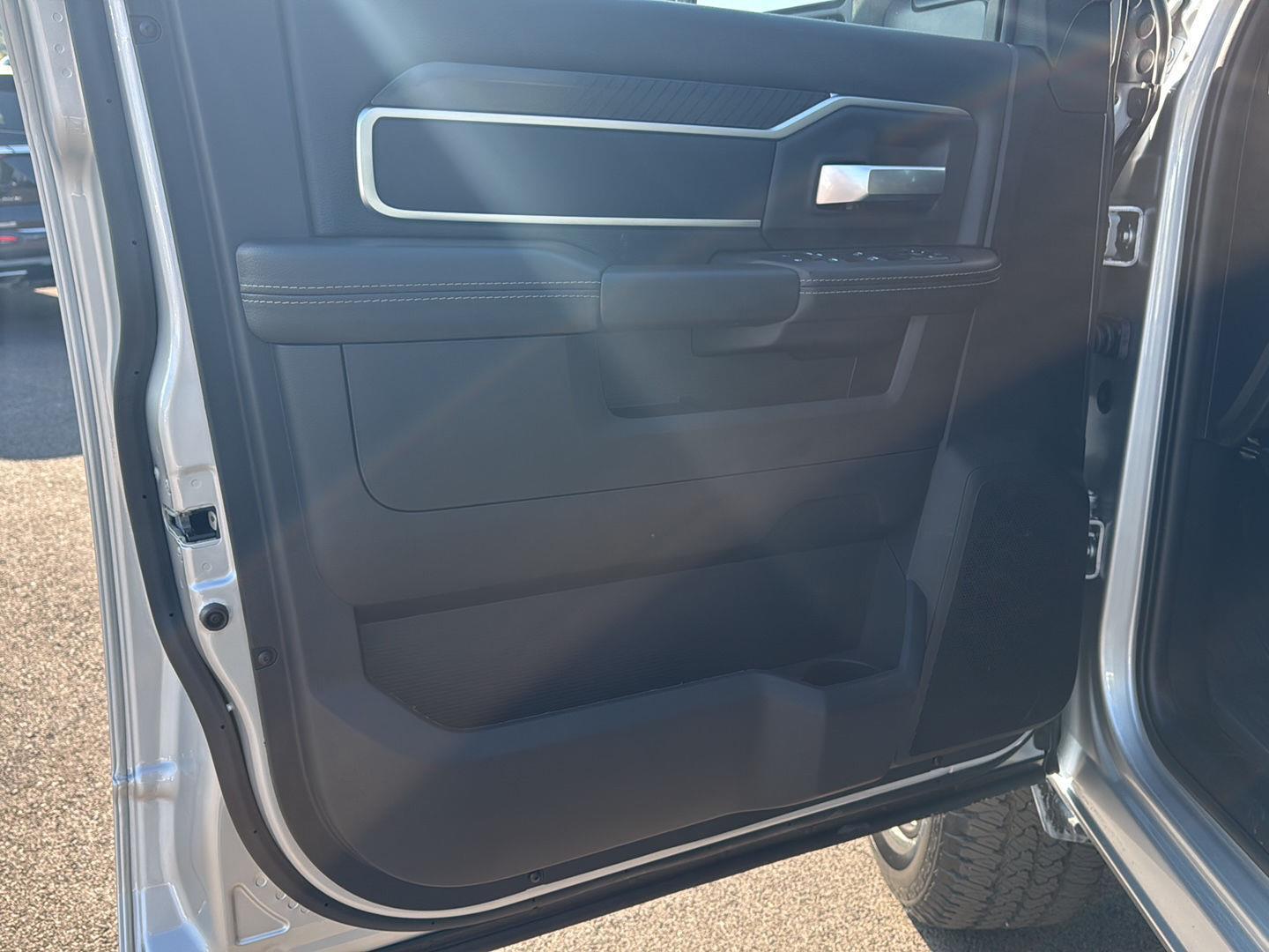 2026 Ram 2500 Big Horn photo 20