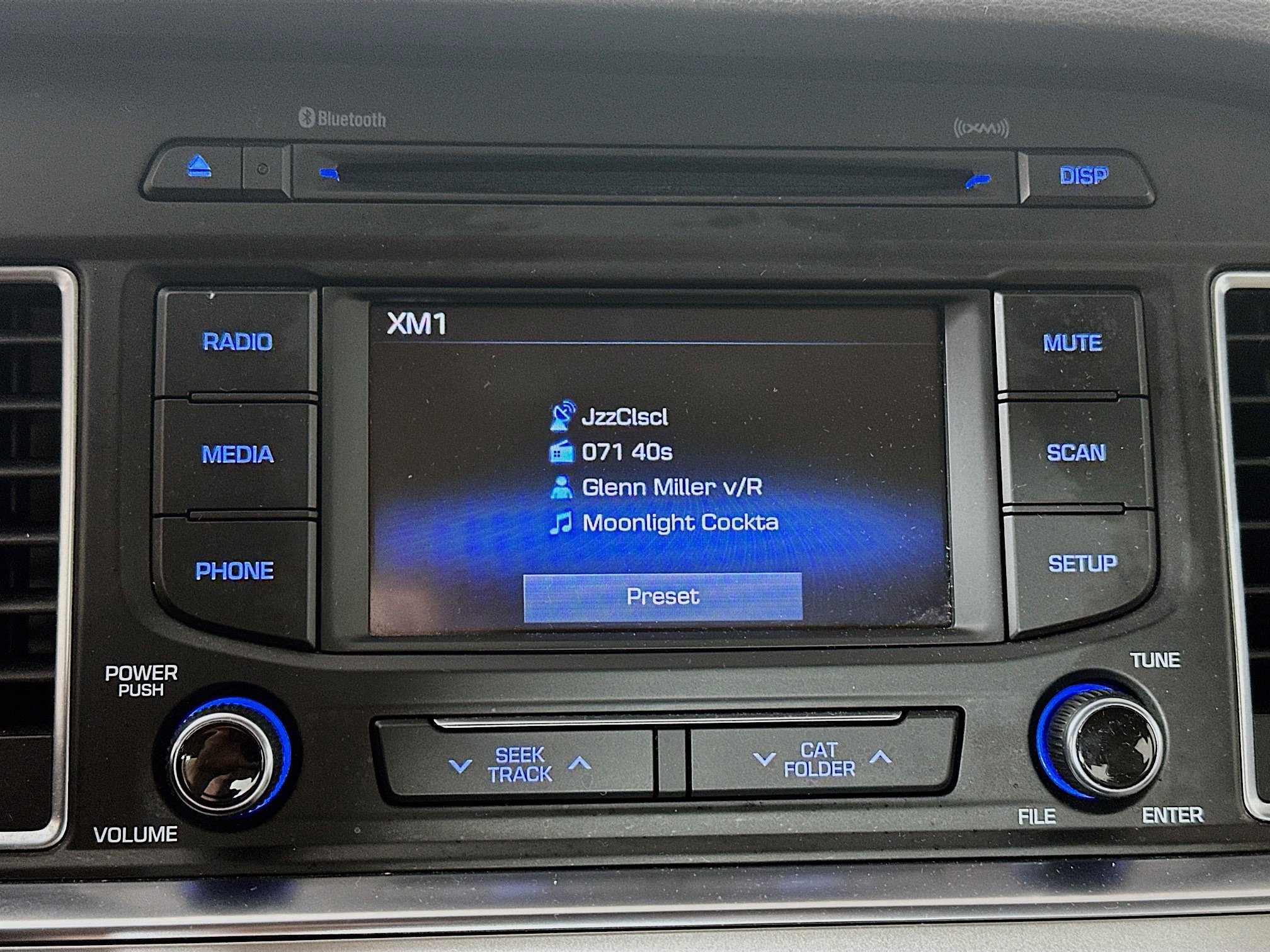 2015 Hyundai Sonata SE photo 14