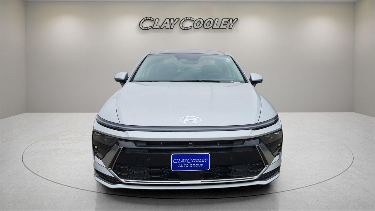 2025 Hyundai Sonata Hybrid Limited photo 8