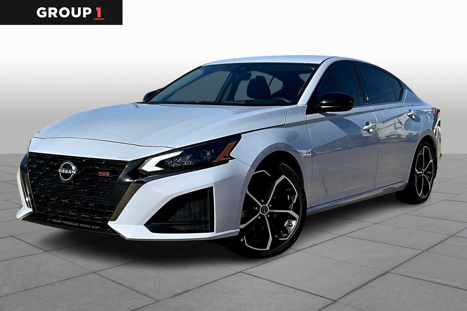 2023 Nissan Altima SR