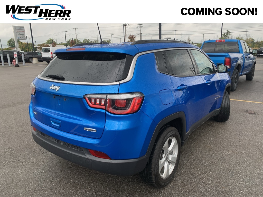 2020 Jeep Compass Latitude photo 2