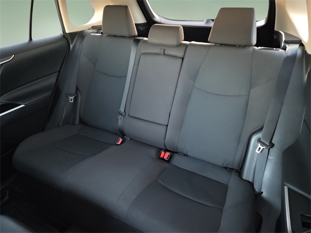 2024 Toyota RAV4 Hybrid LE photo 13
