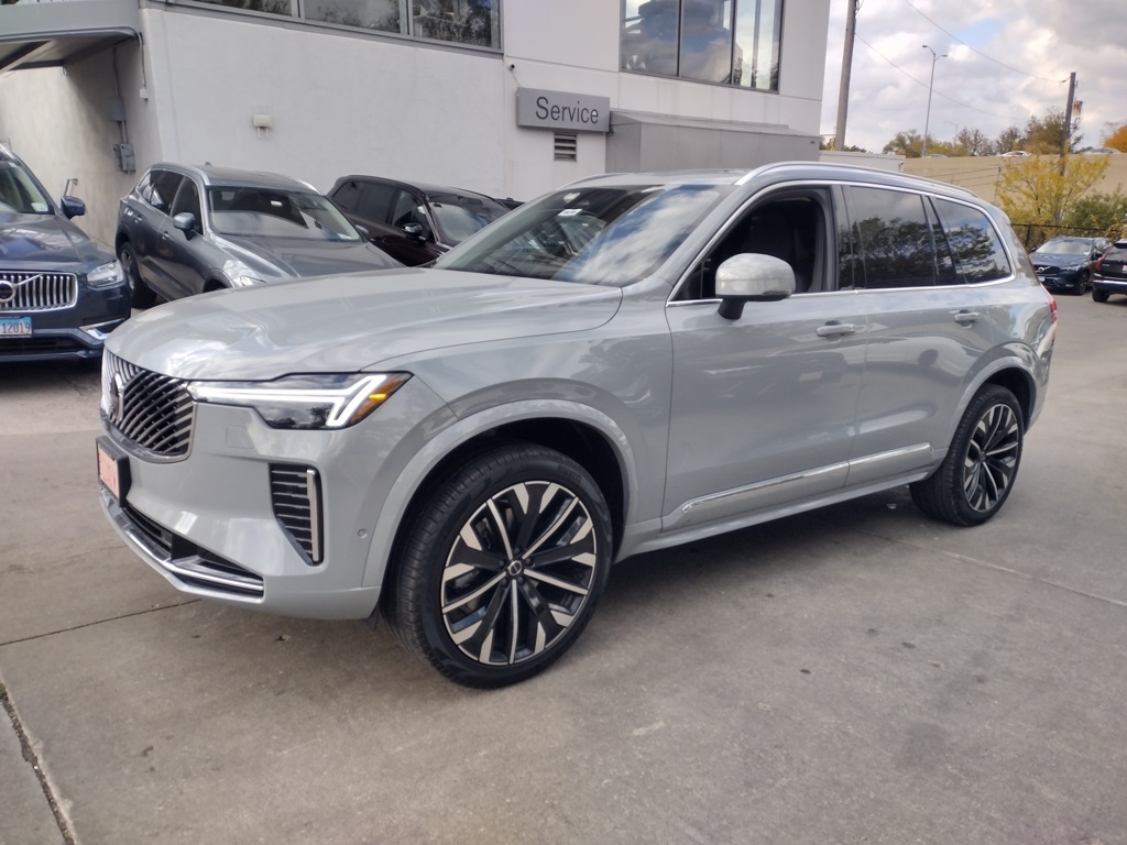 2026 VOLVO XC90 - Image 3