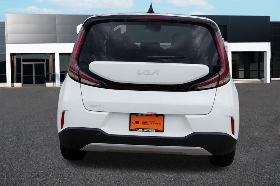 2025 Kia Soul LX photo 3