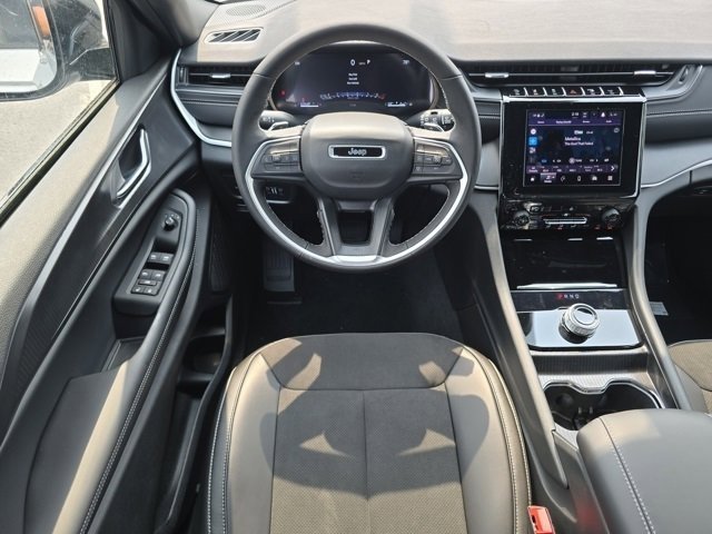 2025 Jeep Grand Cherokee Altitude X photo 3