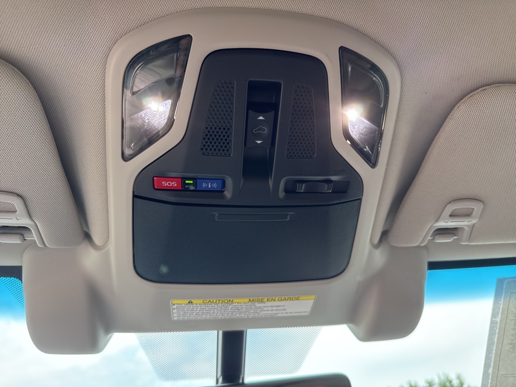 2021 Subaru Outback Touring XT photo 44