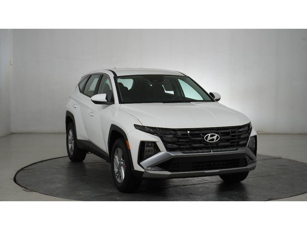 2026 Hyundai Tucson SE's photo