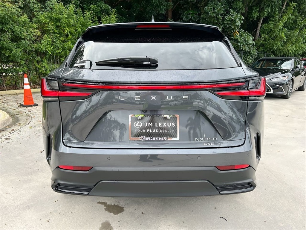 2026 Lexus NX 350 photo 4