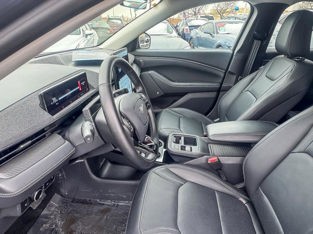 2025 FORD MUSTANG MACH-E - Image 45