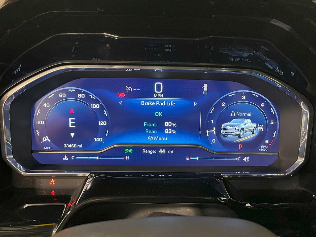 2023 Chevrolet Silverado 1500 RST photo 3