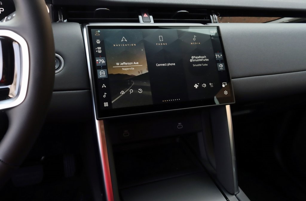 2025 LAND ROVER DISCOVERY SPORT - Image 16