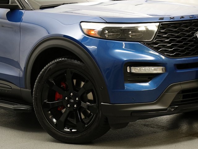 2020 Ford Explorer ST photo 2