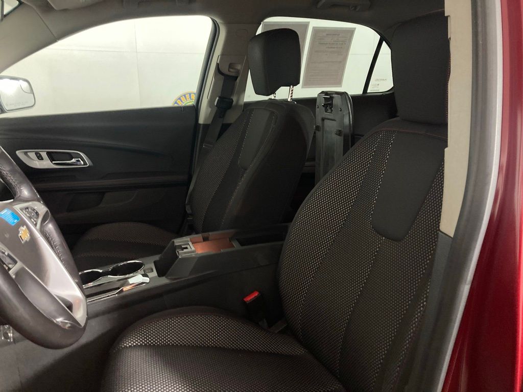 2012 Chevrolet Equinox LT photo 3