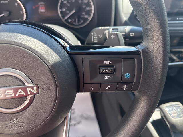 2023 Nissan Rogue SV photo 23