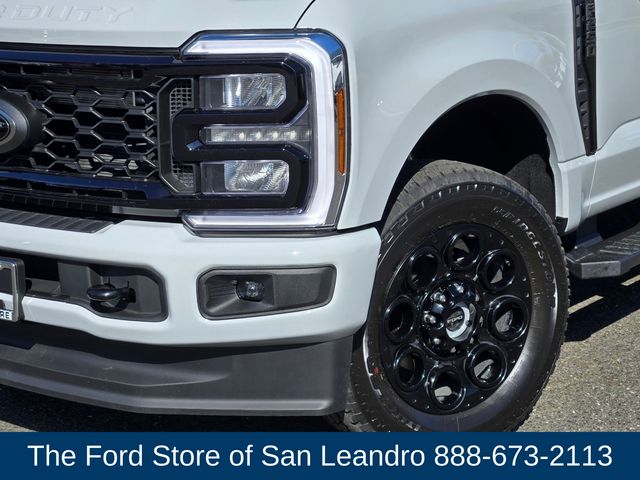 2026 Ford F-250 photo 4