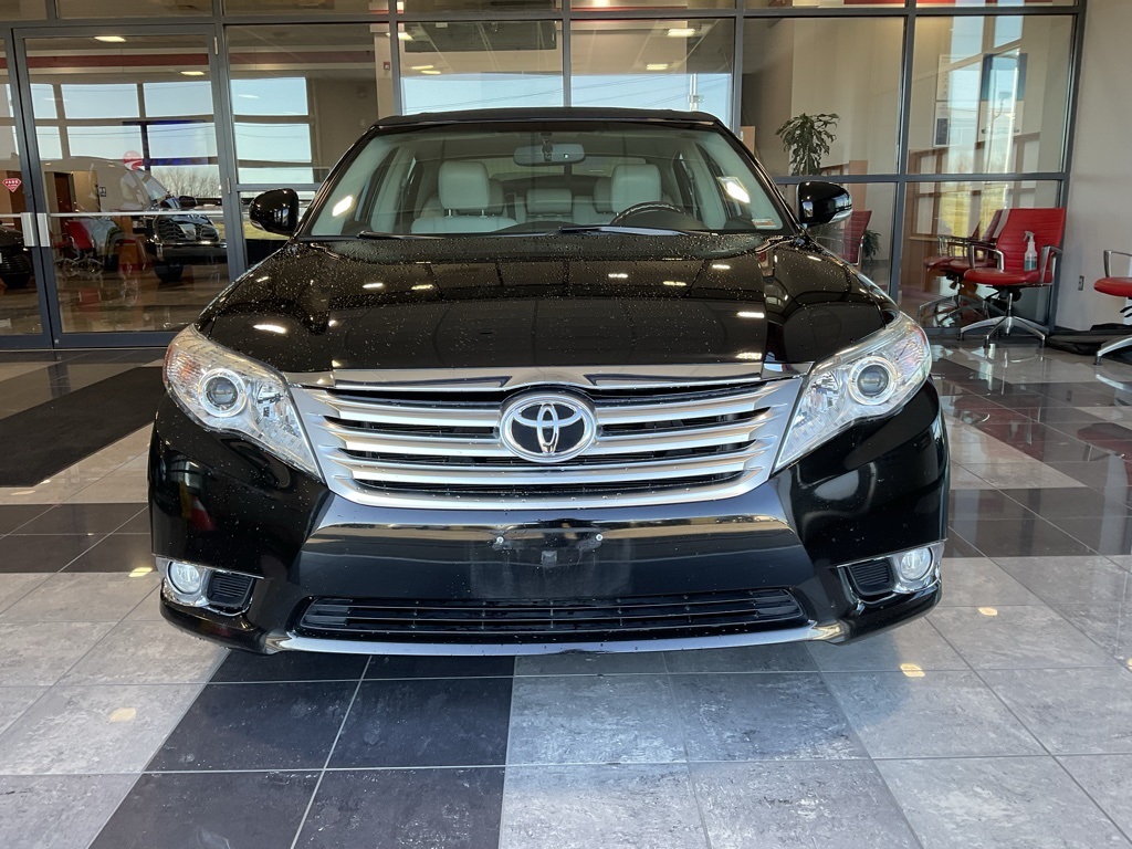 Used 2012 Toyota Avalon Limited with VIN 4T1BK3DB2CU471365 for sale in Kansas City