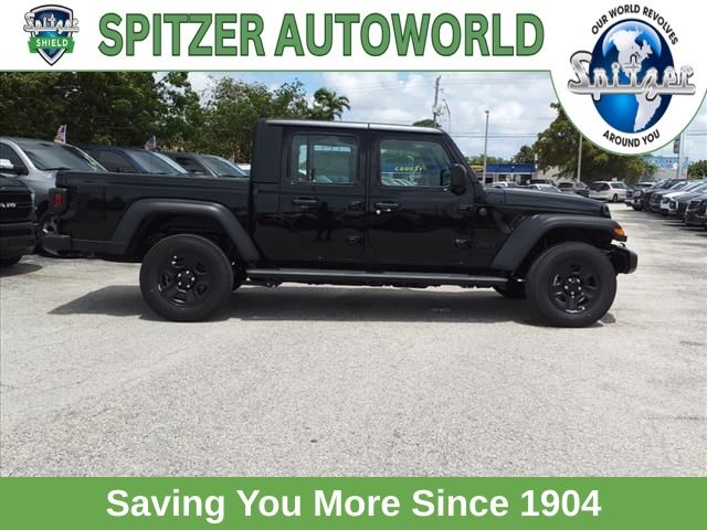 2024 Jeep Gladiator Sport photo 4