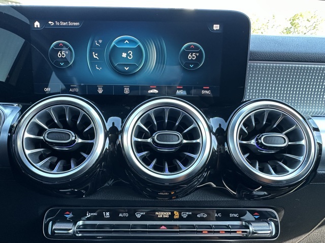 2022 Mercedes Benz GLB 250 4MATIC photo 18