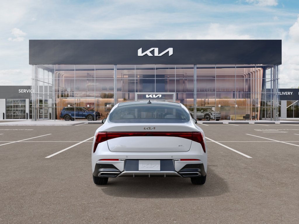 2026 Kia K5 GT-Line photo 5