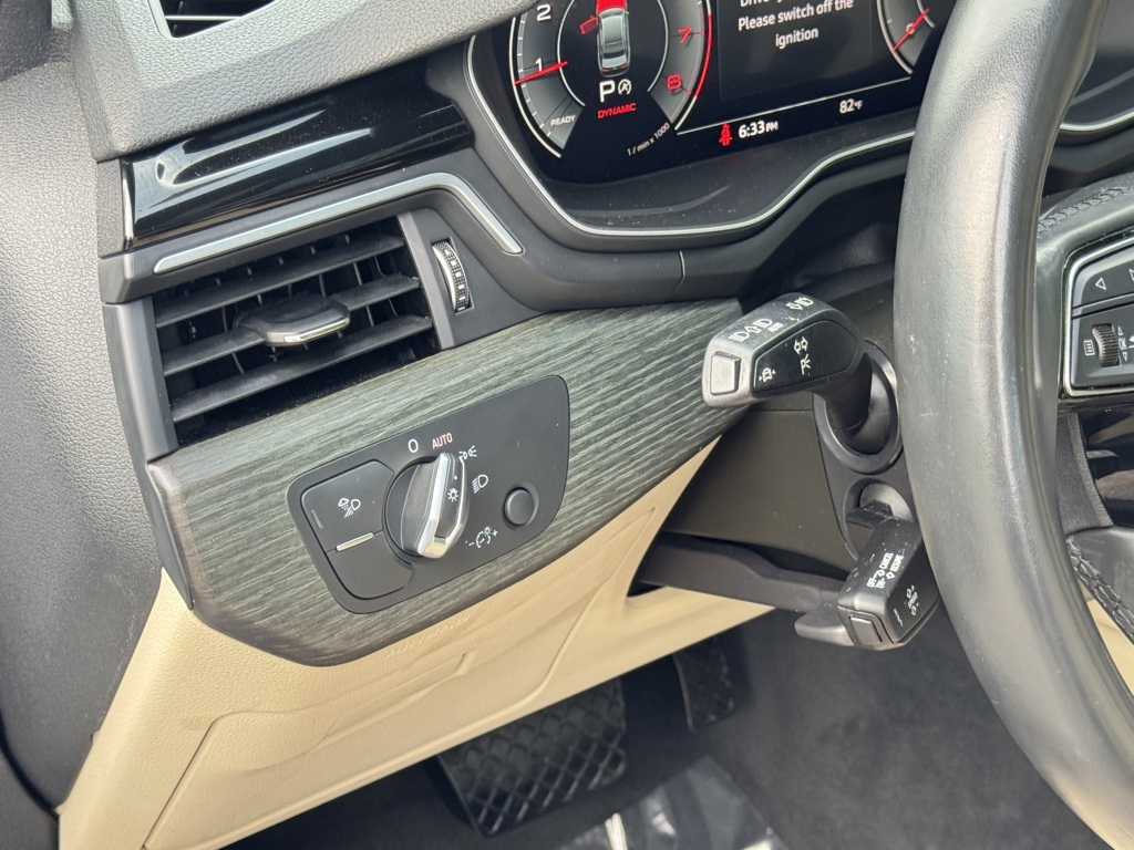 2022 Audi A4 45 S line Premium Plus Quattro photo 17