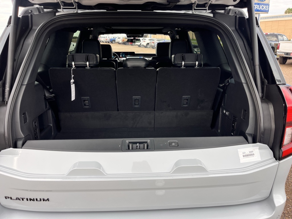 2025 Ford Expedition Platinum photo 24