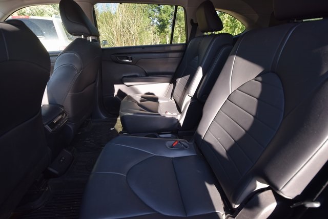 2020 Toyota Highlander XLE photo 5