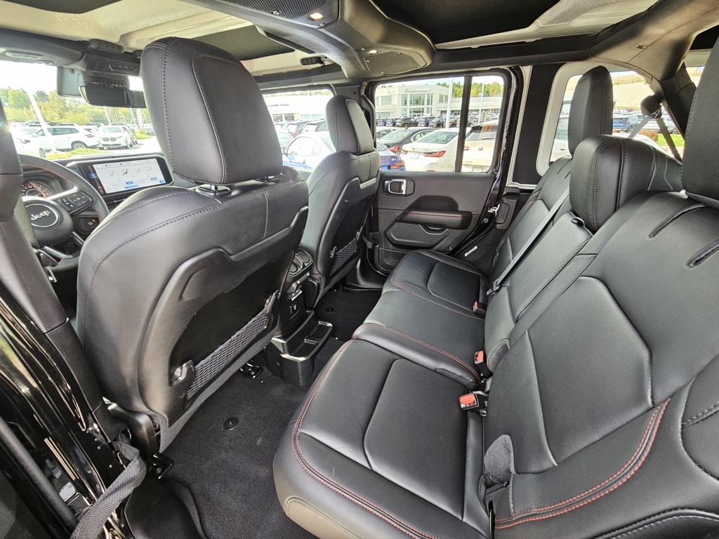 2024 Jeep Wrangler Rubicon X photo 10