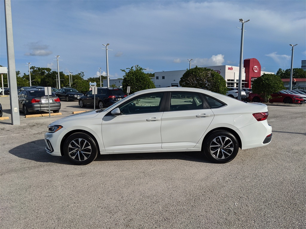 2025 Volkswagen Jetta 1.5T S photo 4