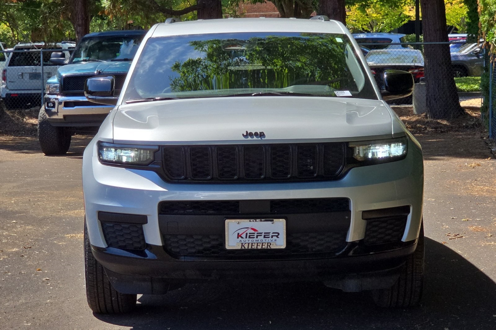 2024 Jeep Grand Cherokee Altitude photo 7