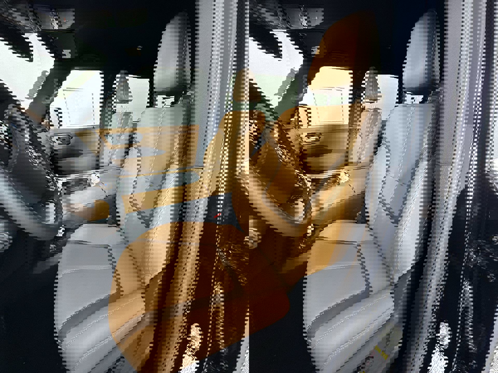 2025 Nissan Armada SL photo 11