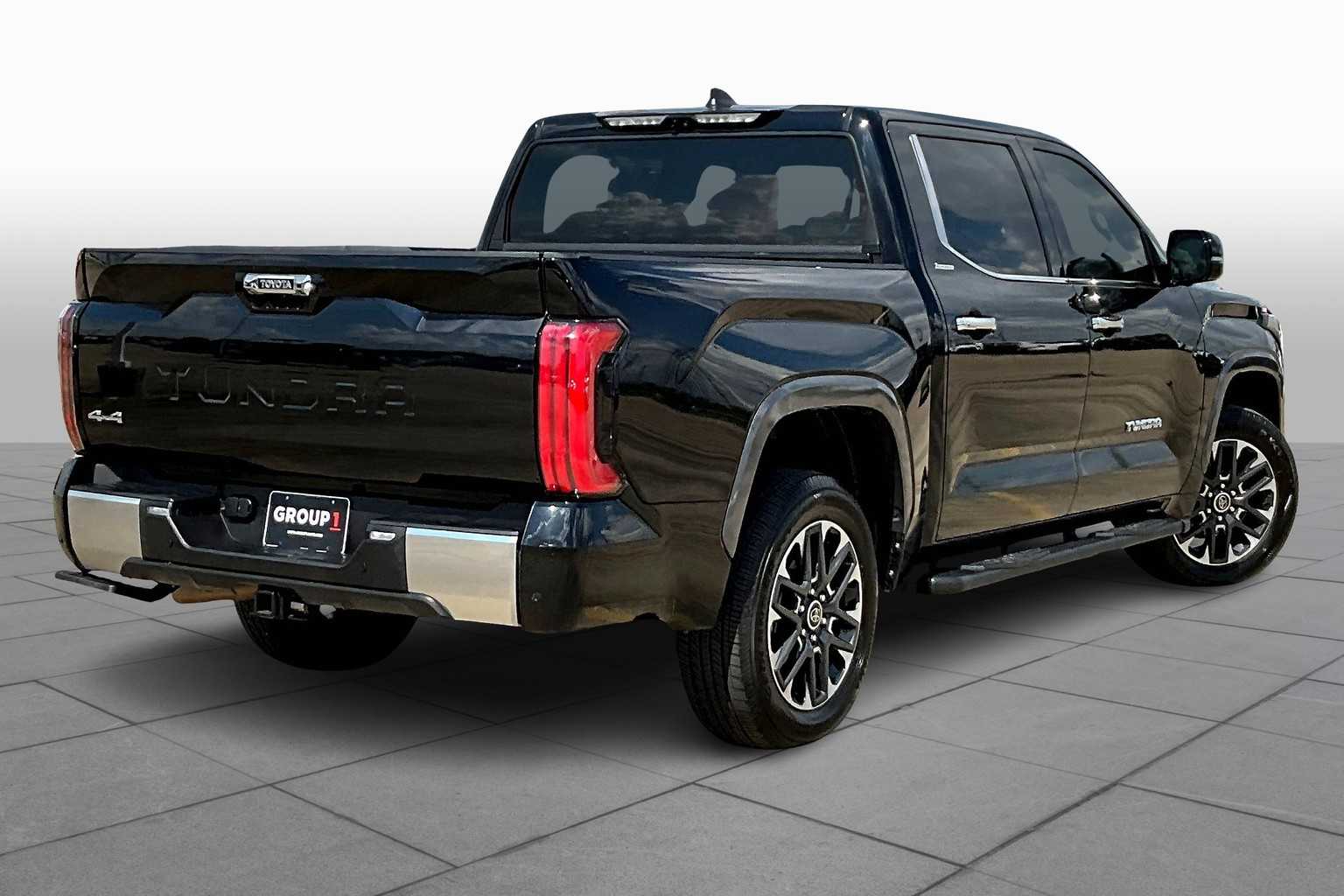 2024 Toyota Tundra Limited CrewMax photo 11