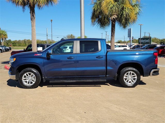 2023 Chevrolet Silverado 1500 LT photo 4