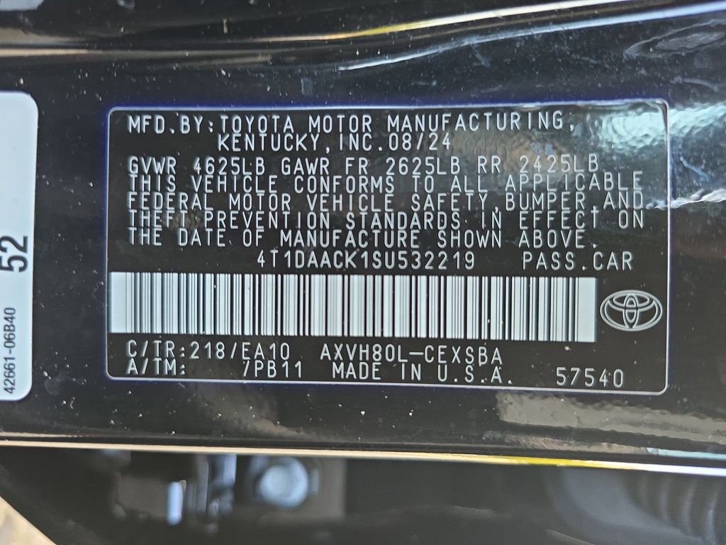 2025 Toyota Camry SE photo 31