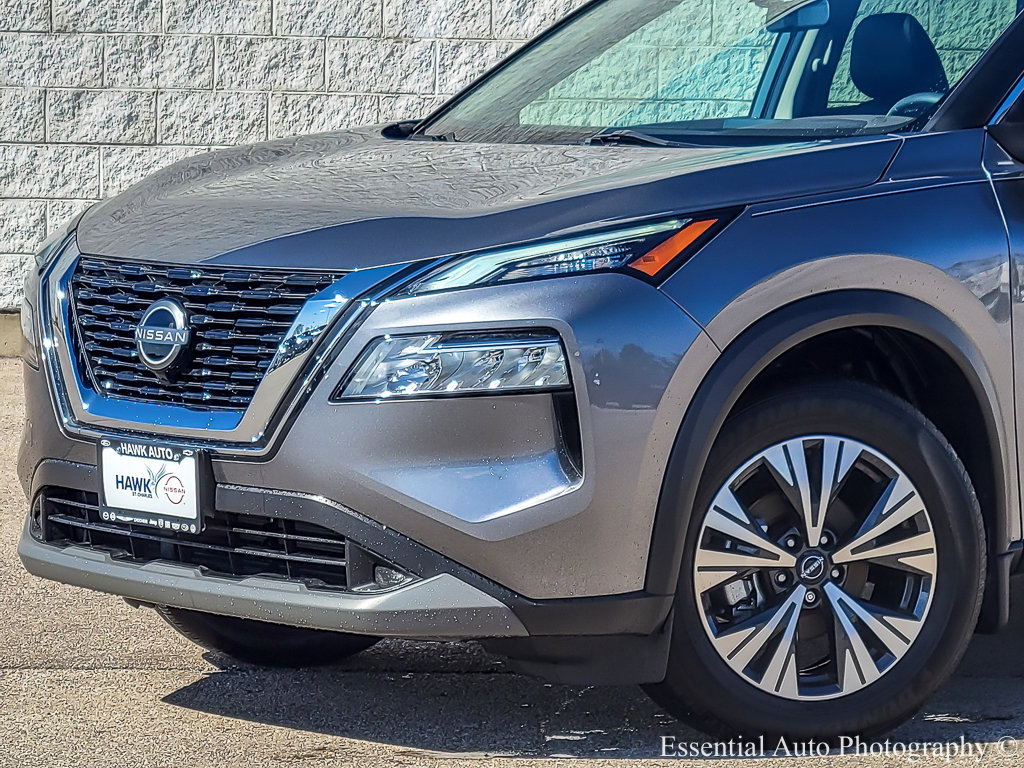 2023 Nissan Rogue SV photo 2
